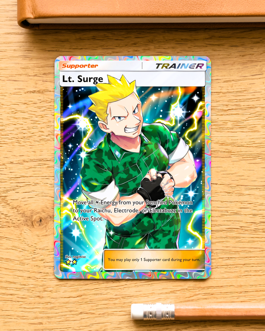 TCG Tasche Physische Benutzerdefinierte Karte | Trainer Lt. Surge Full Art A1-273 – Genetischer Apex